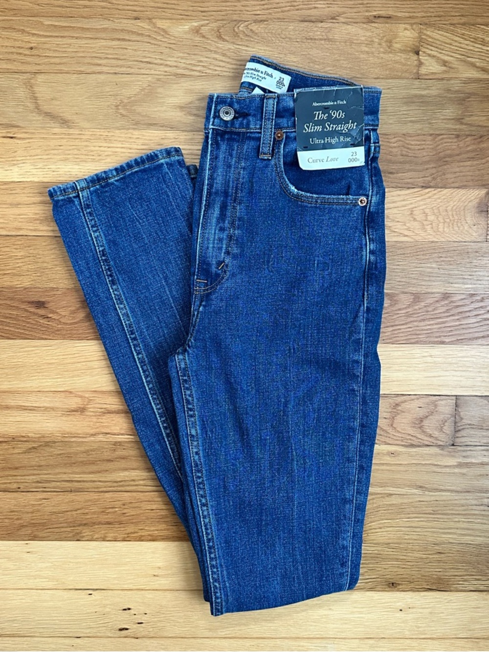 NWT Abercrombie & Fitch Women’s Slim Straight Jeans
